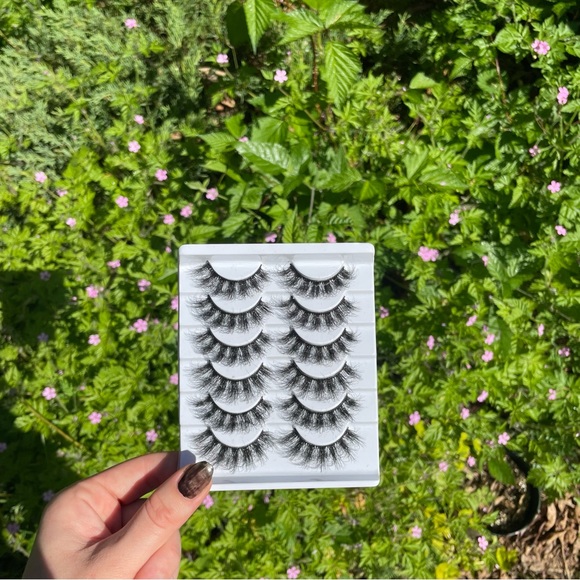 New! HP! ☆ Faux Mink 5 Pack False Eyelashes Includes Wispy Lashes - Picture 4 of 10